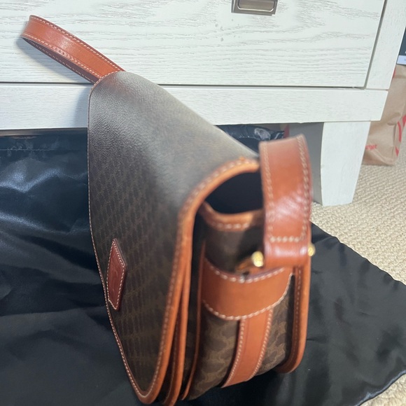 Celine VINTAGE Halfmoon Flap Crossbody - Picture 6 of 14